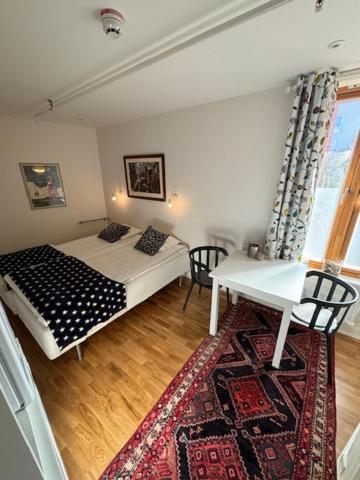 Logi & Bastu Hostel Karingon Kültér fotó