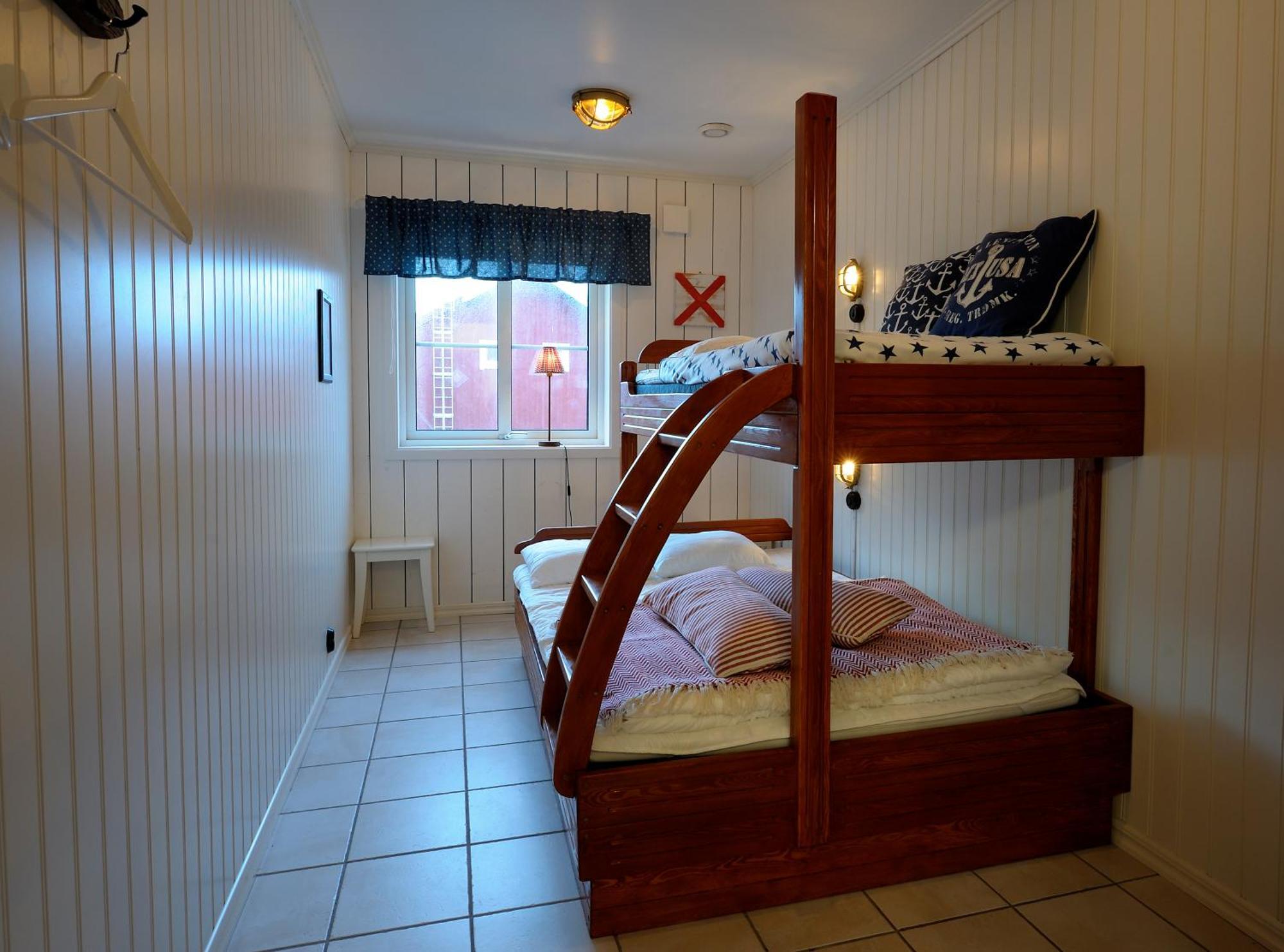 Logi & Bastu Hostel Karingon Kültér fotó