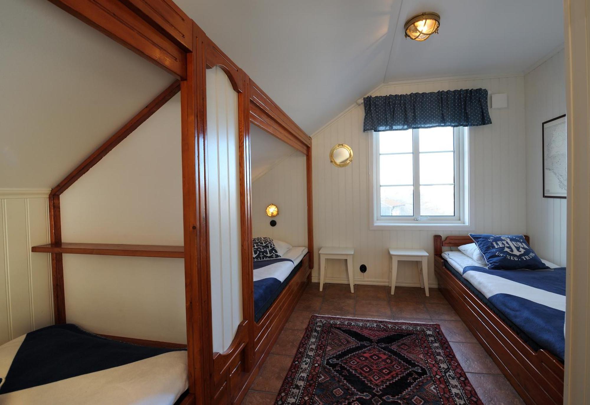 Logi & Bastu Hostel Karingon Kültér fotó